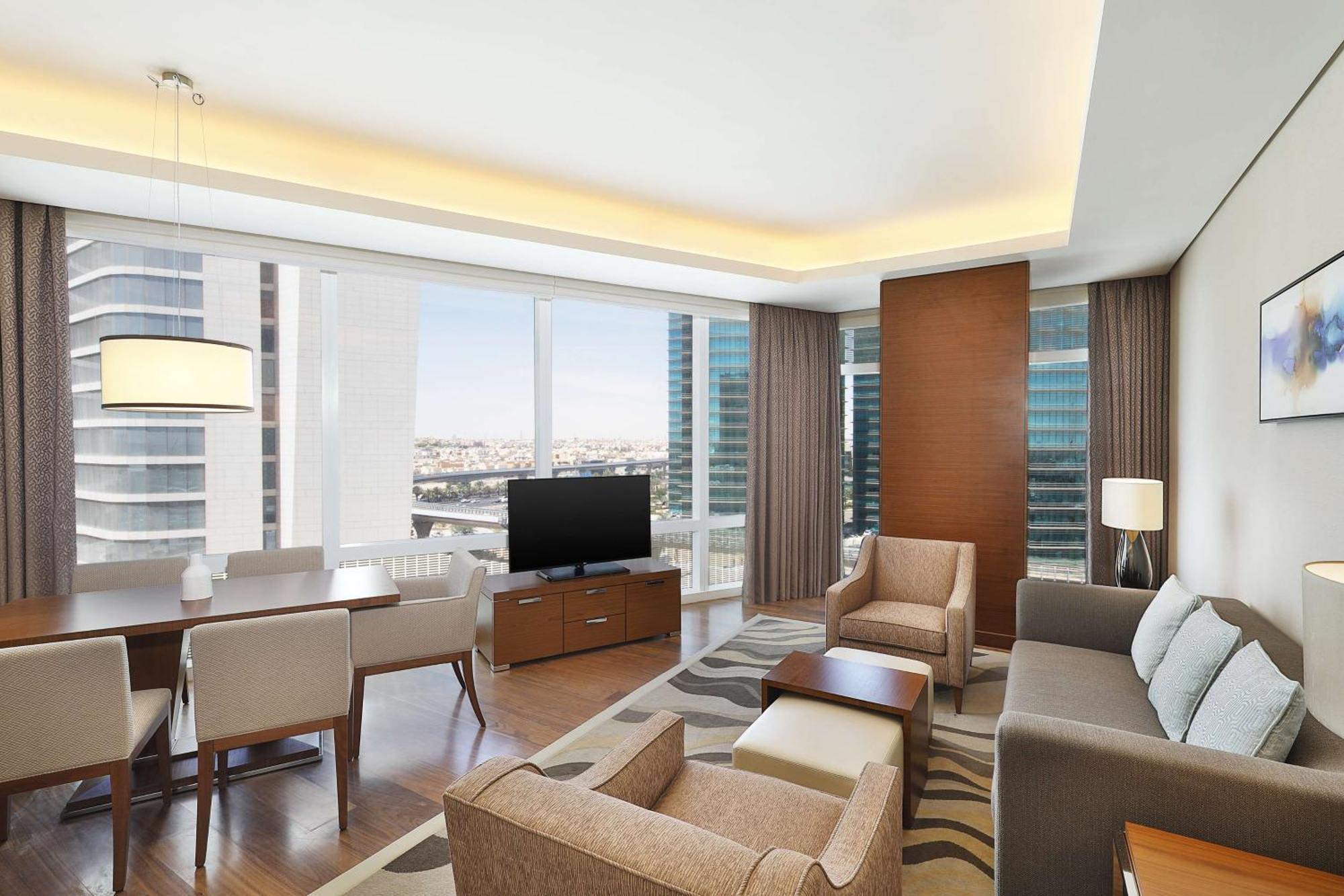 Hotel Hilton & Residences 5*